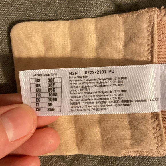 Nude Strapless Bra unlined - Picture 4 of 4